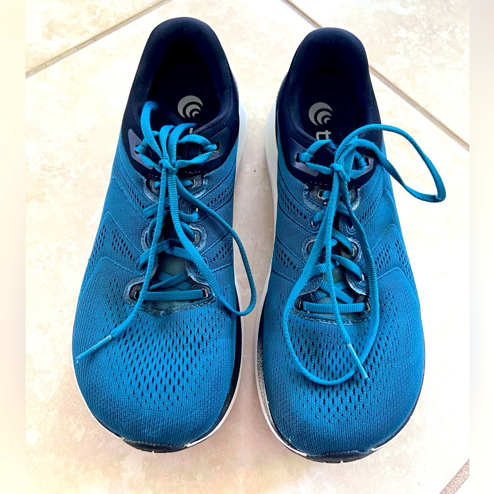 Topo Phantom2 Running Shoes, Emerald/White, Size 8.5